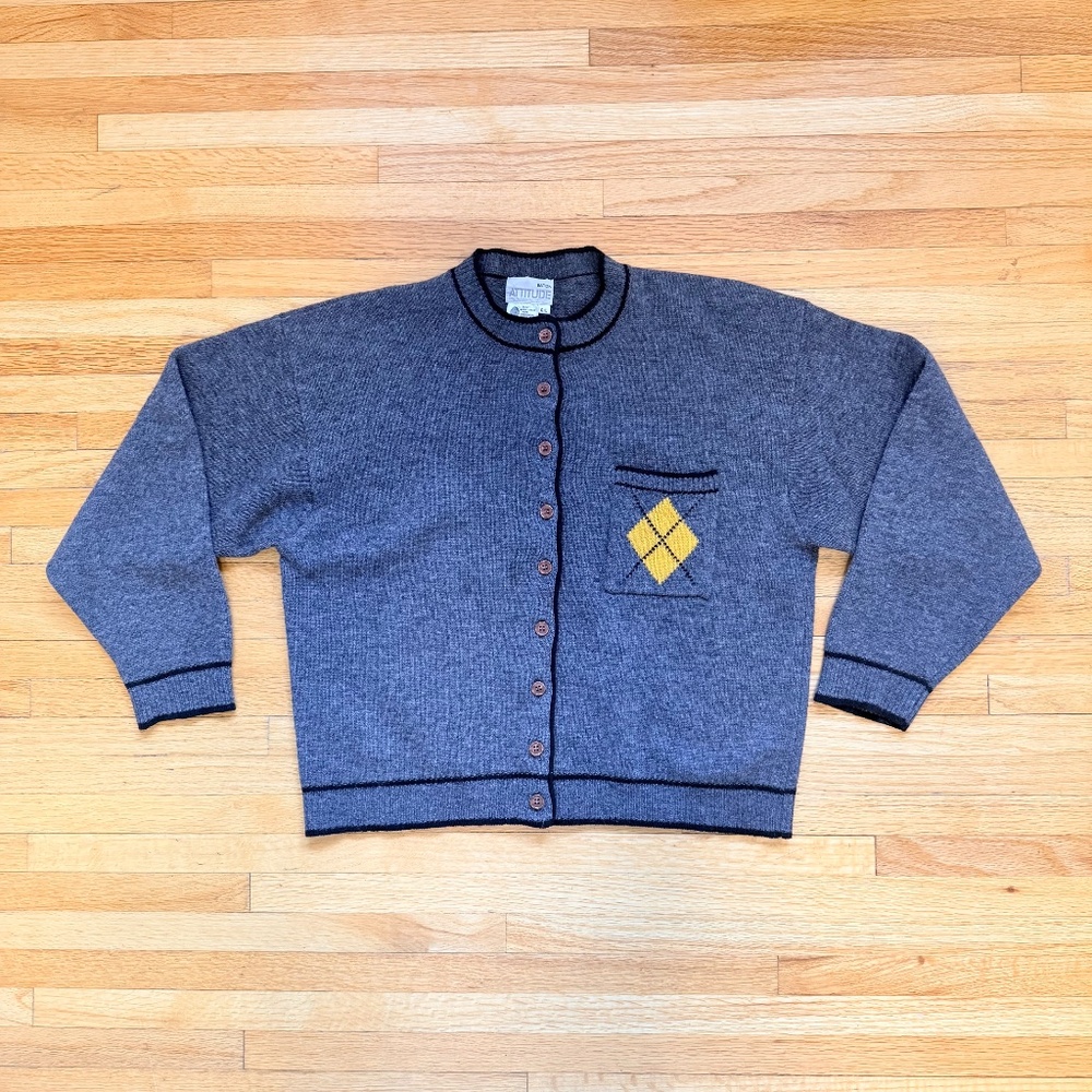 🤍 Vintage 80s Grey Knit Cardigan with Argyle Pocket - Picture 7 of 8